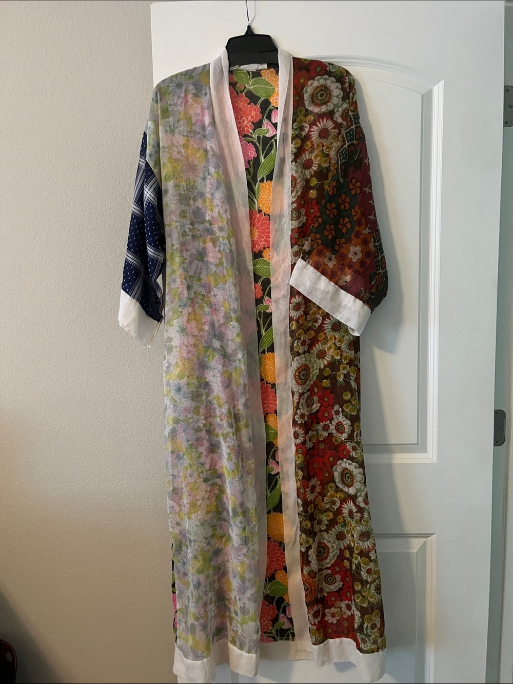 💃🏻🌻Bohemian Multicolor Floral Kimono Jacket by “West Oaks Fashions”.🌻💃🏻